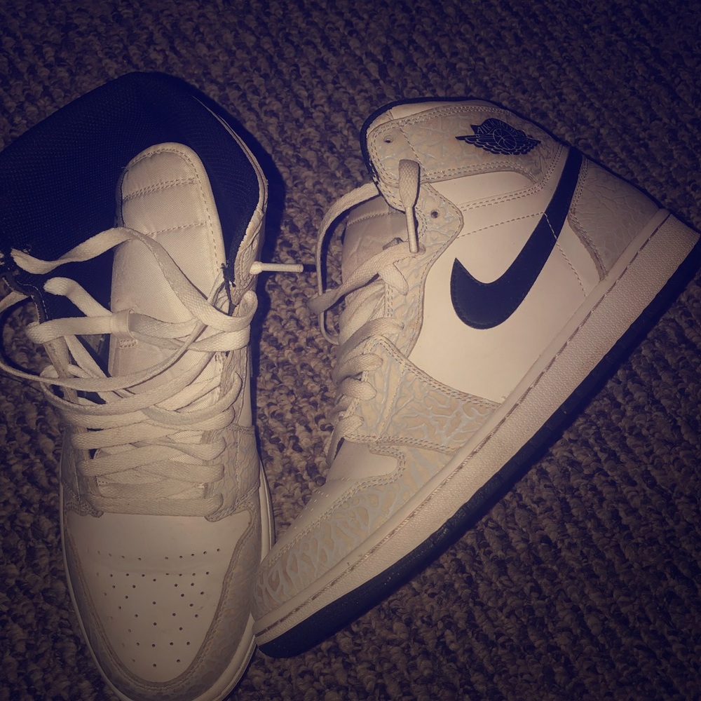 Men’s Gently Used Retro Ones 10.5